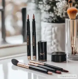 Struggling with eyeliner skipping or smudging on wrinkled lids? I explain which eyeliner types work best for mature eyes — and which ones to avoid.