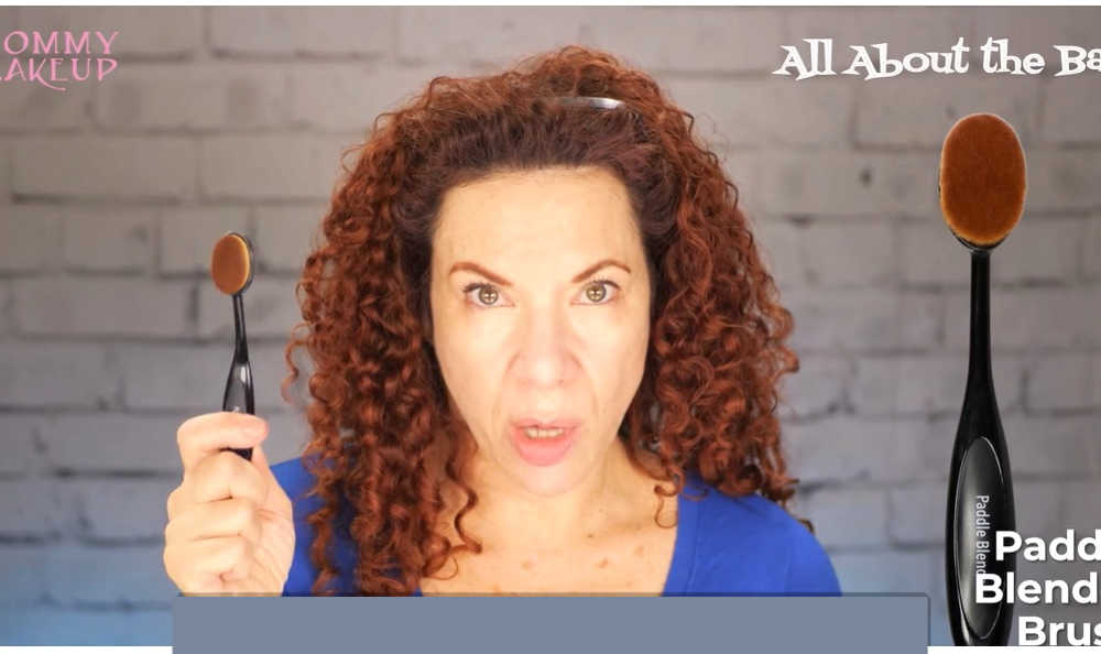 Why a Paddle Foundation Brush Best Uses for Older or Aging Skin